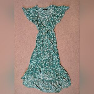 Chic Green Floral Maxi Dress